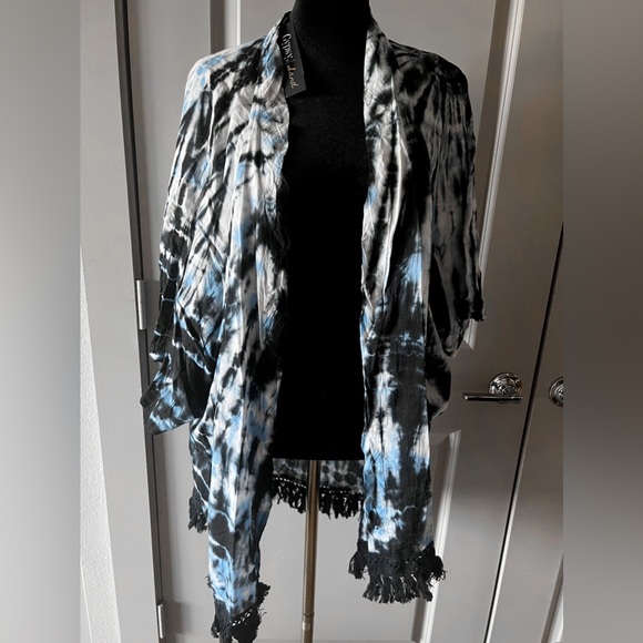 Gypsy 05 Shaka 3/4 sleeve easy Kimono. Black/azure/white. Size small. - Picture 8 of 9